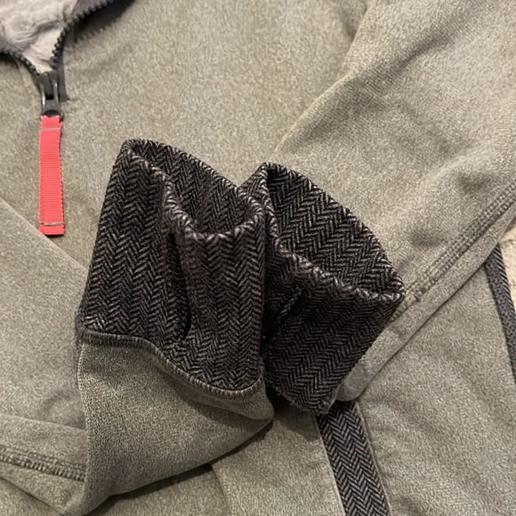 Ivivva Shiver Stoper 1/4 Zip Fleece Pullover - Picture 3 of 6